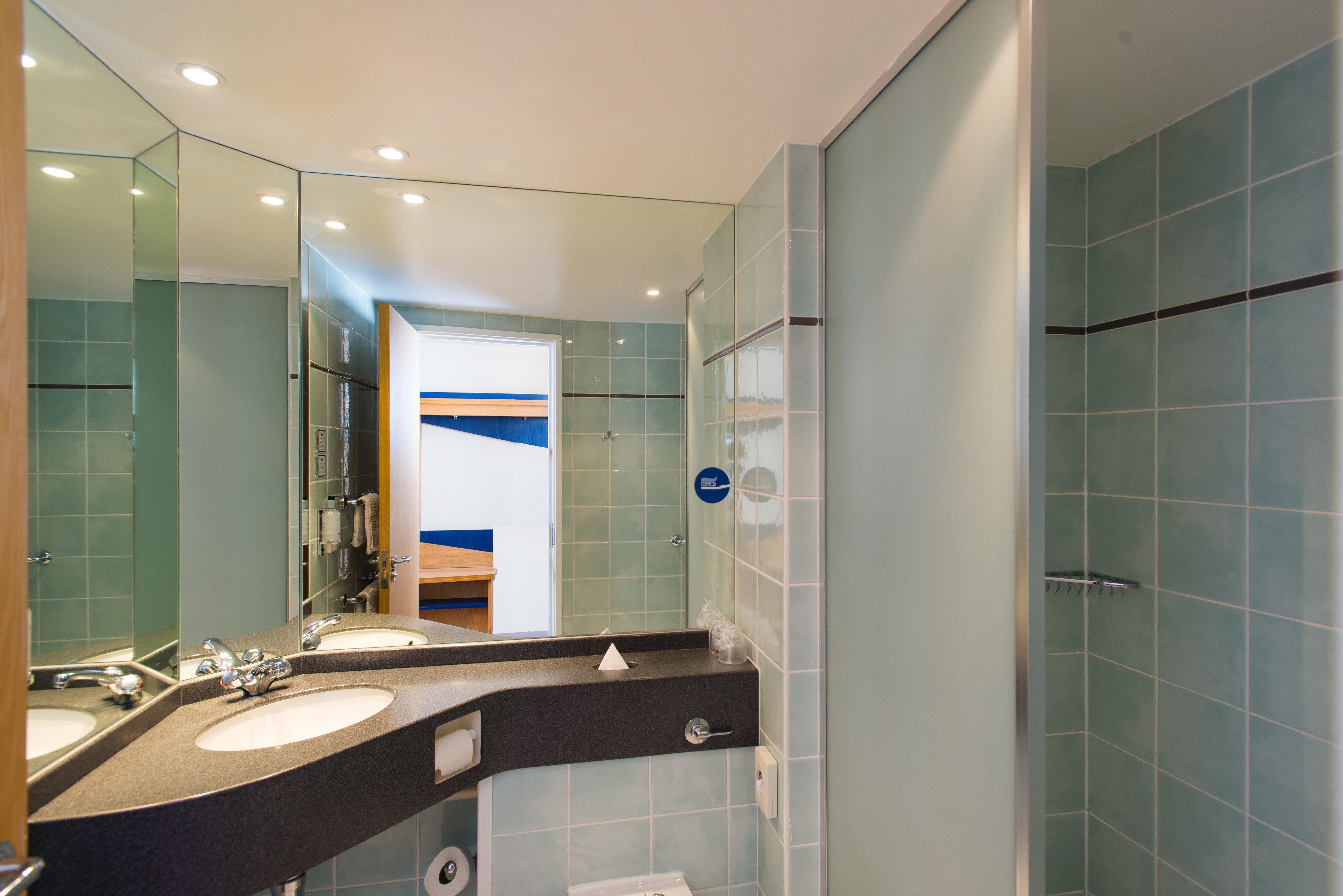 Holiday Inn Express Bradford City Centre By Ihg Экстерьер фото