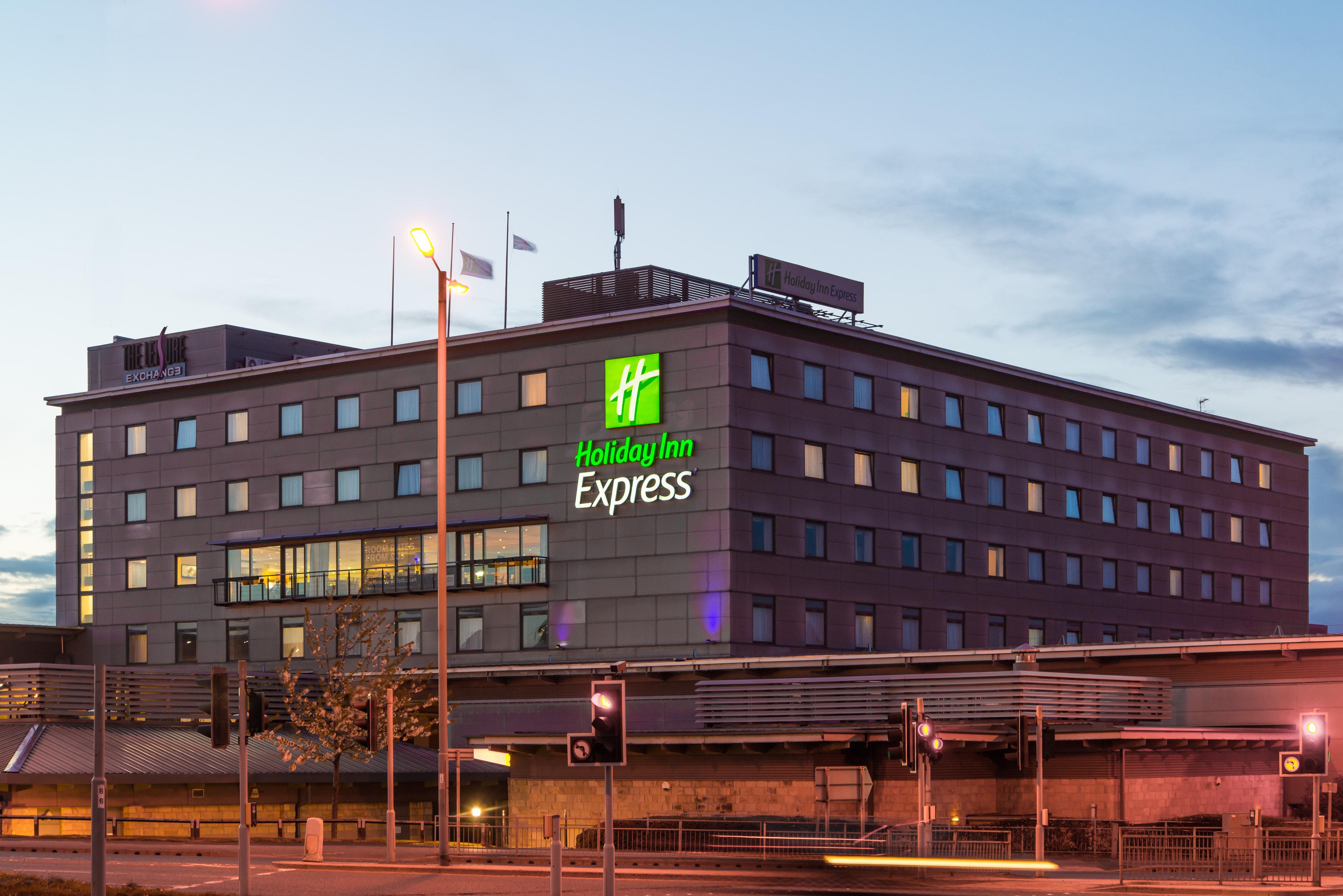 Holiday Inn Express Bradford City Centre By Ihg Экстерьер фото
