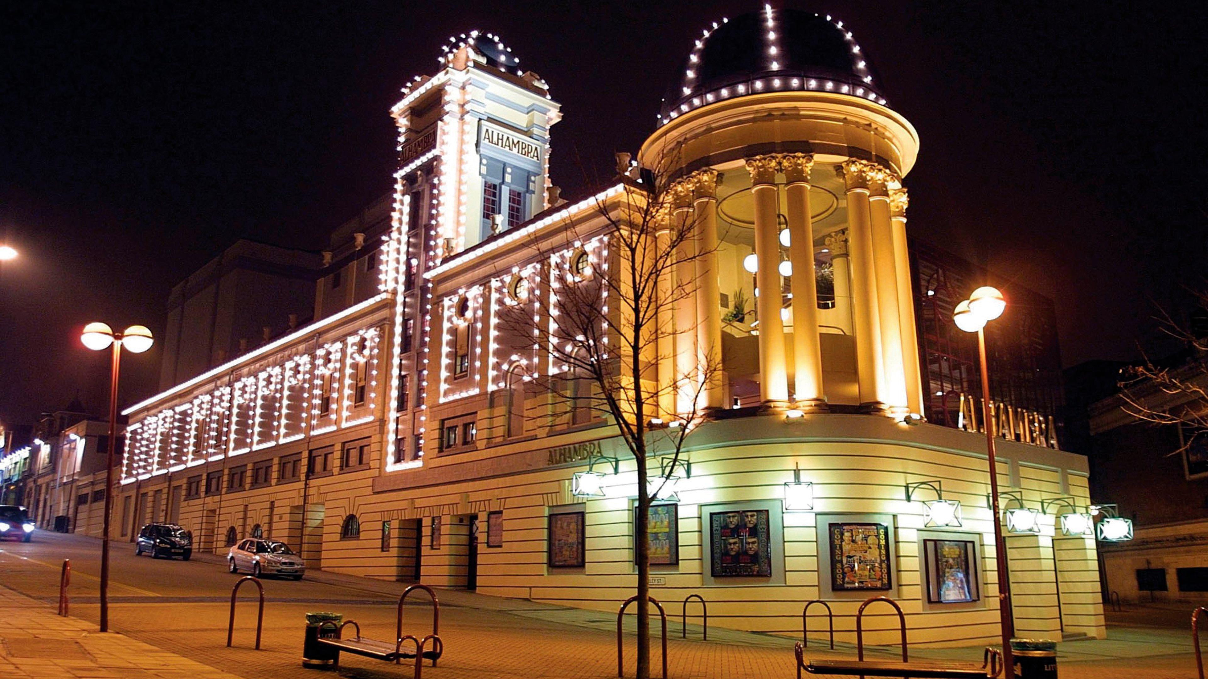 Holiday Inn Express Bradford City Centre By Ihg Экстерьер фото