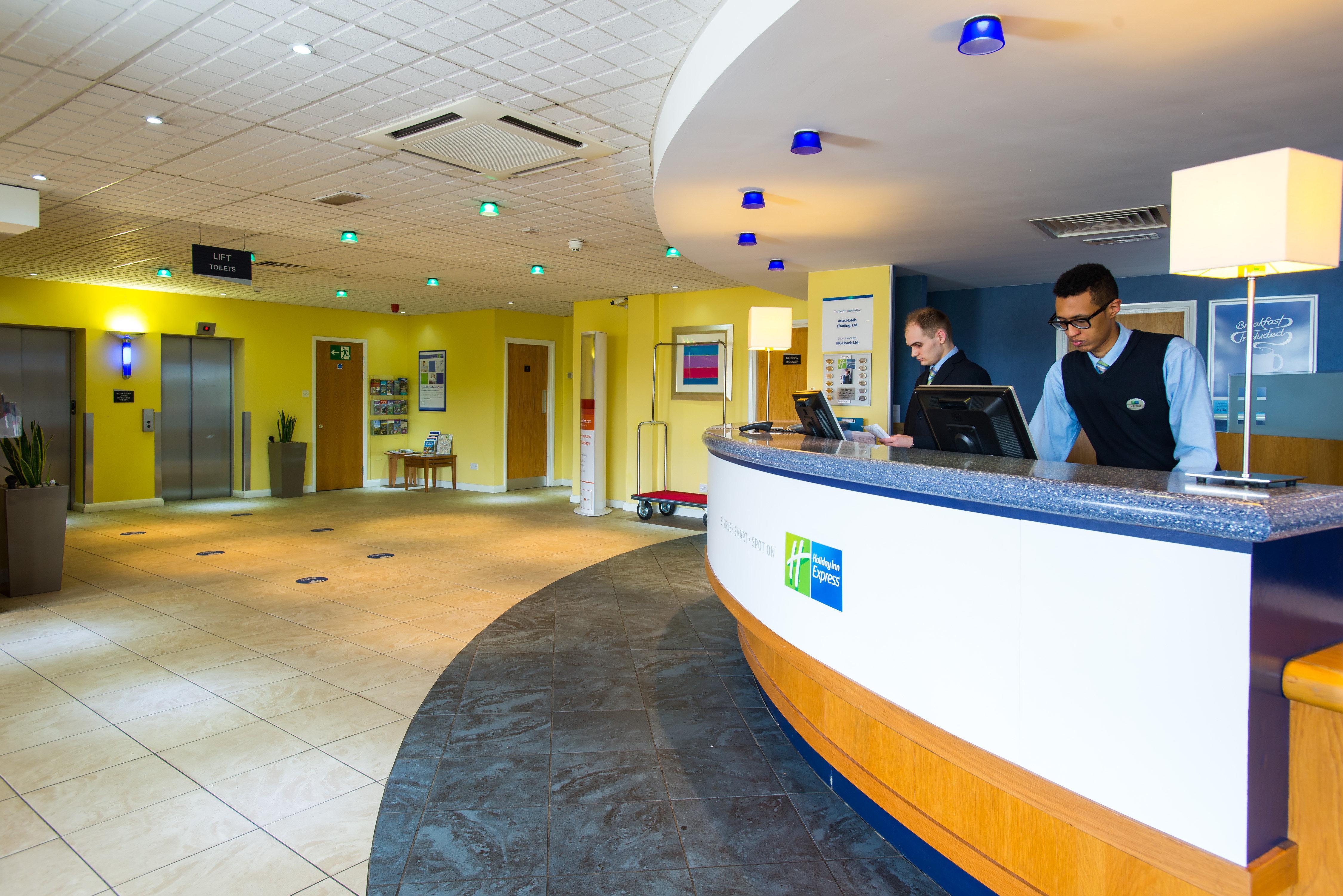 Holiday Inn Express Bradford City Centre By Ihg Экстерьер фото
