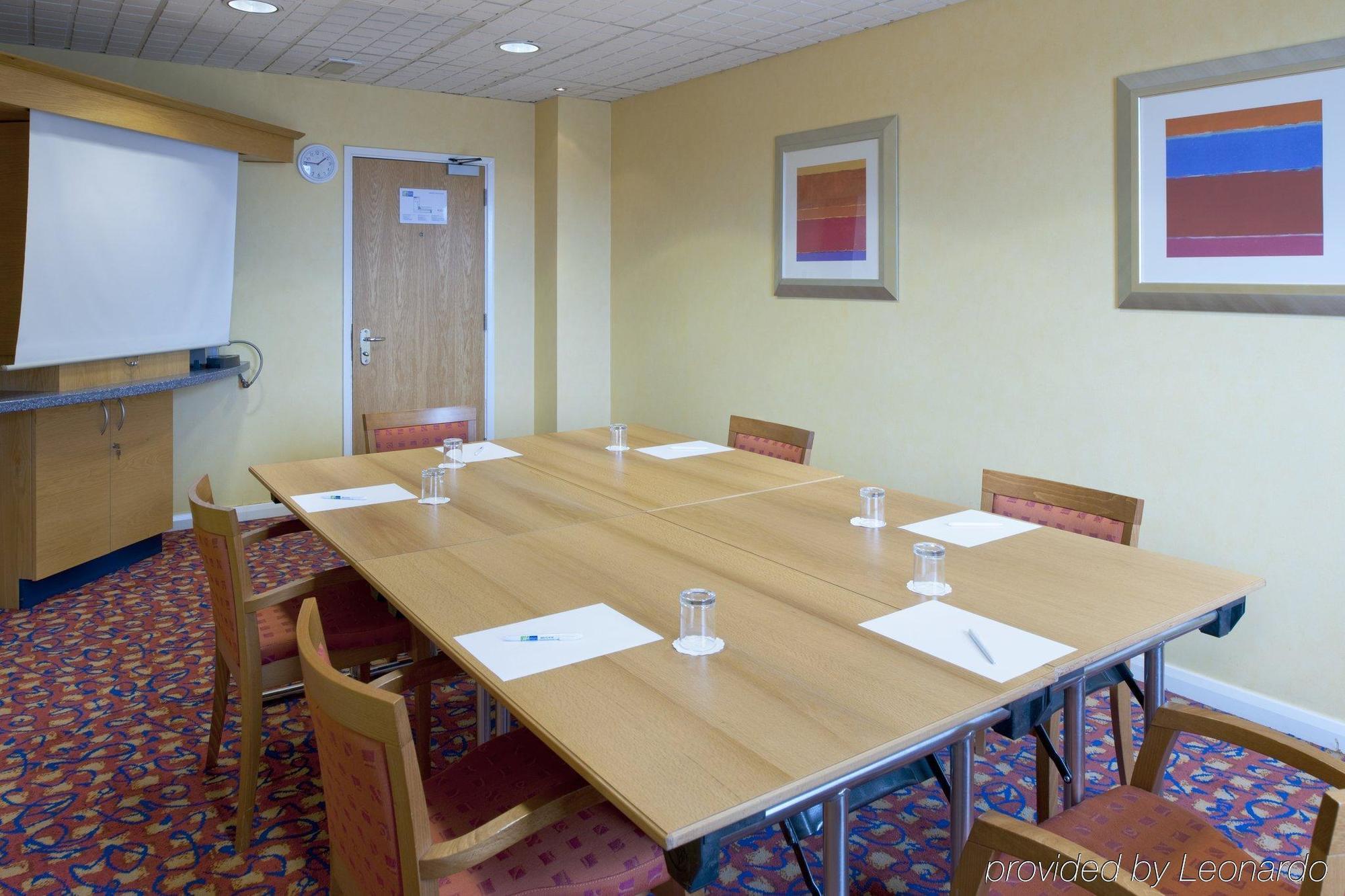 Holiday Inn Express Bradford City Centre By Ihg Экстерьер фото