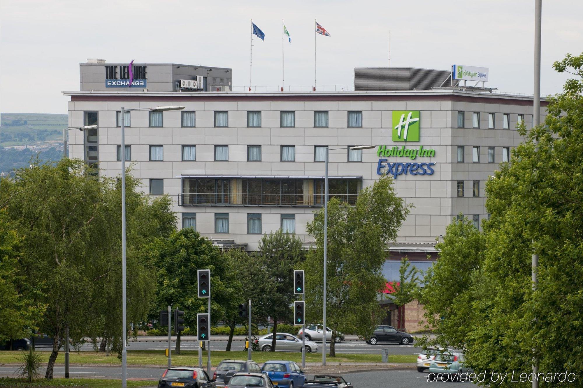 Holiday Inn Express Bradford City Centre By Ihg Экстерьер фото
