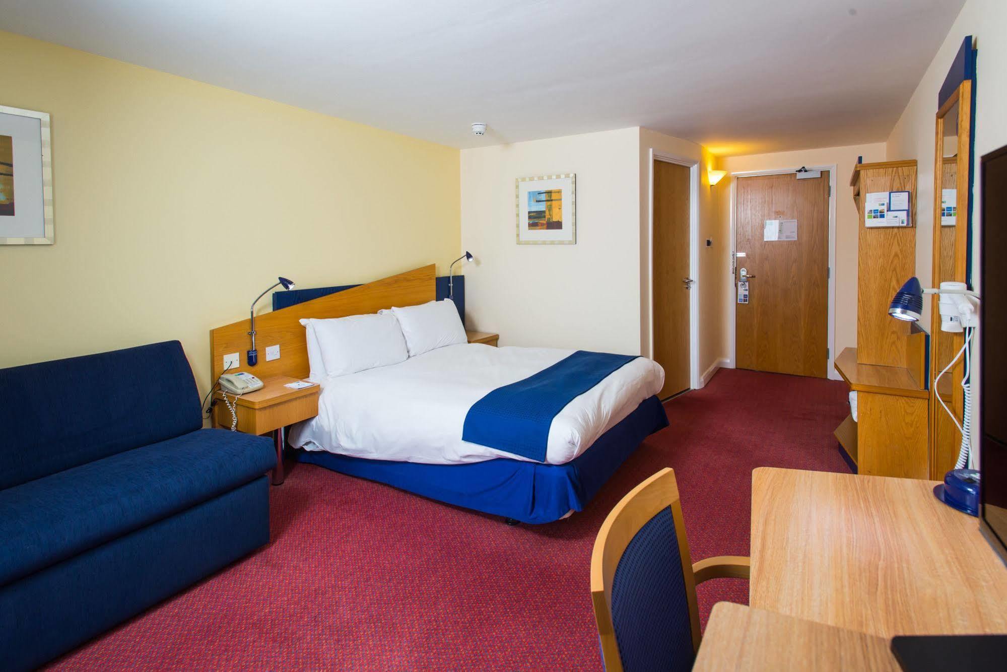 Holiday Inn Express Bradford City Centre By Ihg Экстерьер фото